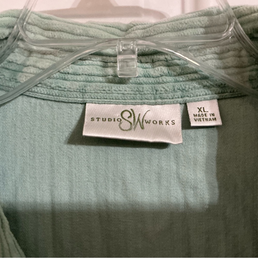 Studio Works Mint Green Corduroy Button Down Shirt Size XL - Picture 2 of 4